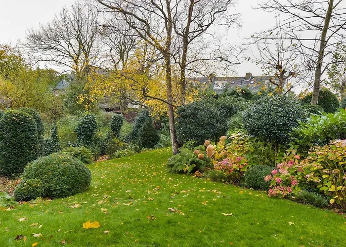 Luxury Garden View Apartment